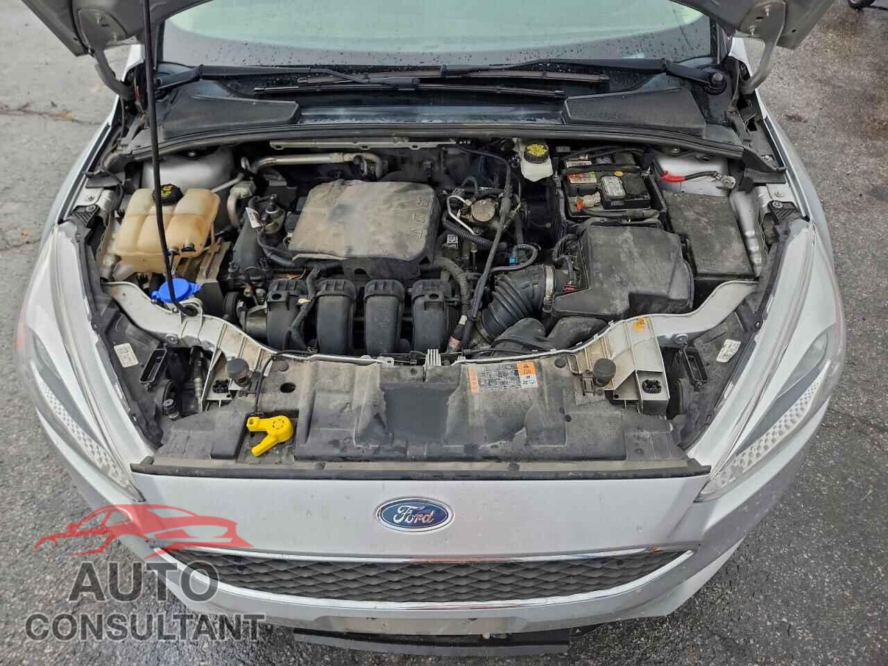 FORD FOCUS 2018 - 1FADP3F25JL278020
