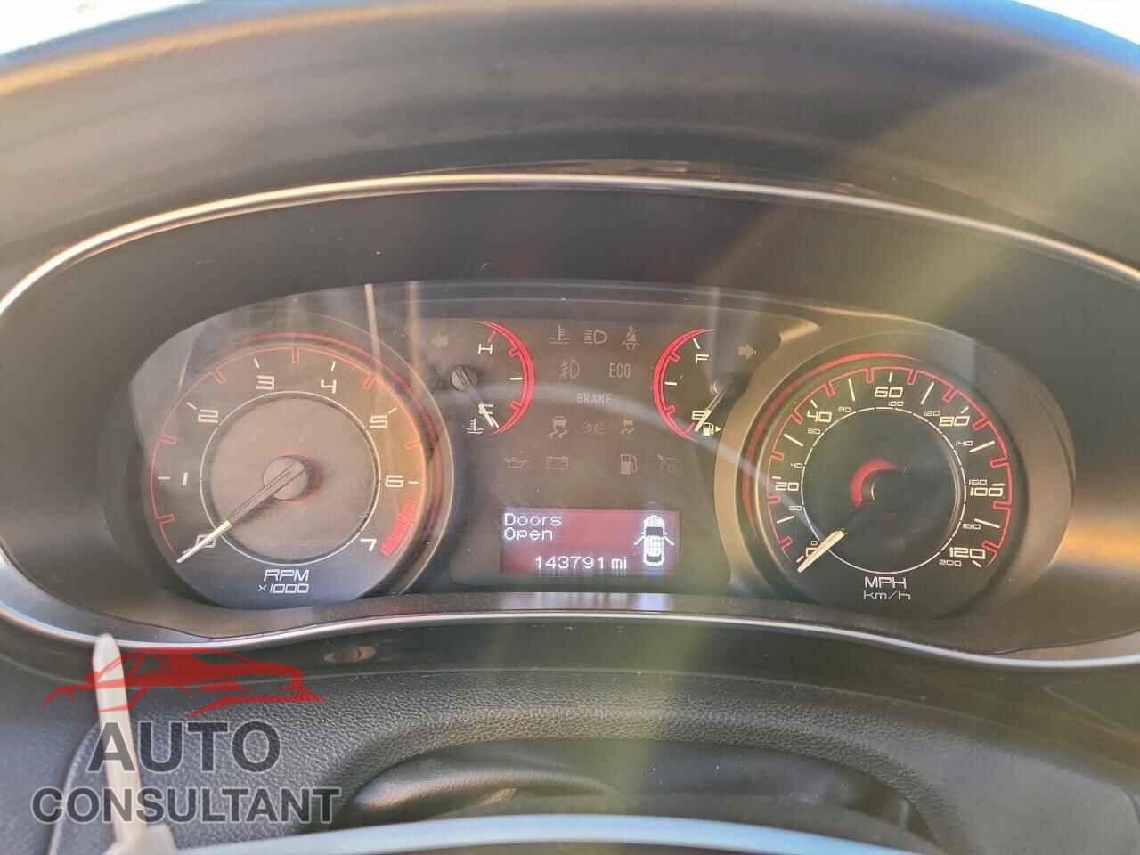 DODGE DART 2013 - 1C3CDFBA8DD295572