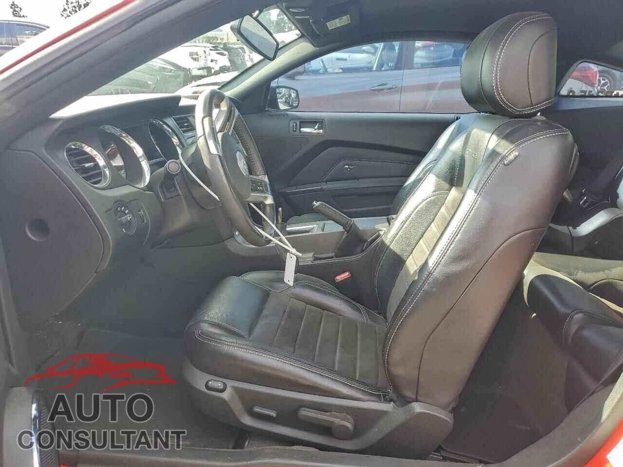 FORD MUSTANG 2014 - 1ZVBP8CF4E5247614