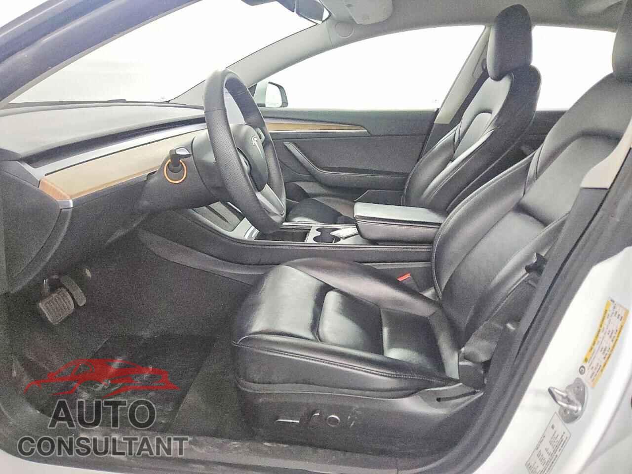 TESLA MODEL 3 2022 - 5YJ3E1EA7NF144109