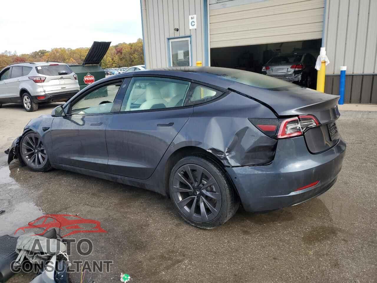 TESLA MODEL 3 2021 - 5YJ3E1EA0MF989690