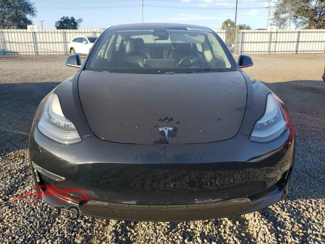 TESLA MODEL 3 2018 - 5YJ3E1EA7JF095651
