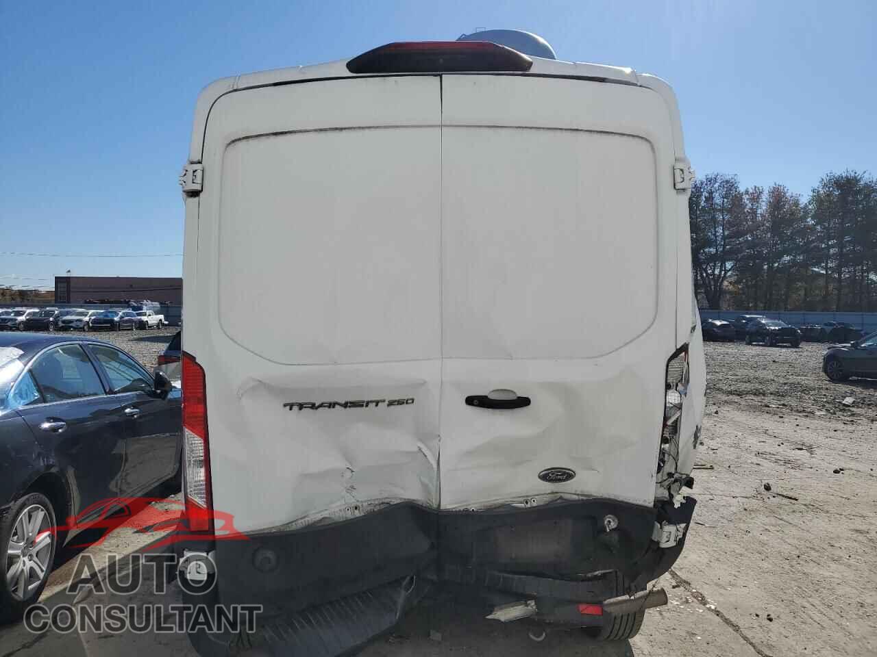 FORD TRANSIT 2020 - 1FTBR1C8XLKA74105