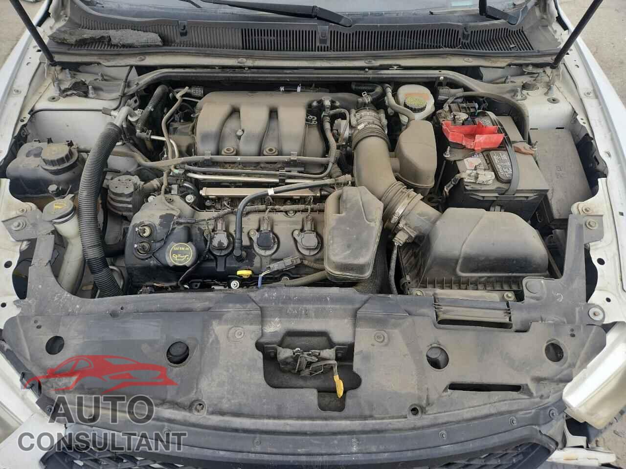 FORD TAURUS 2013 - 1FAHP2L81DG123482