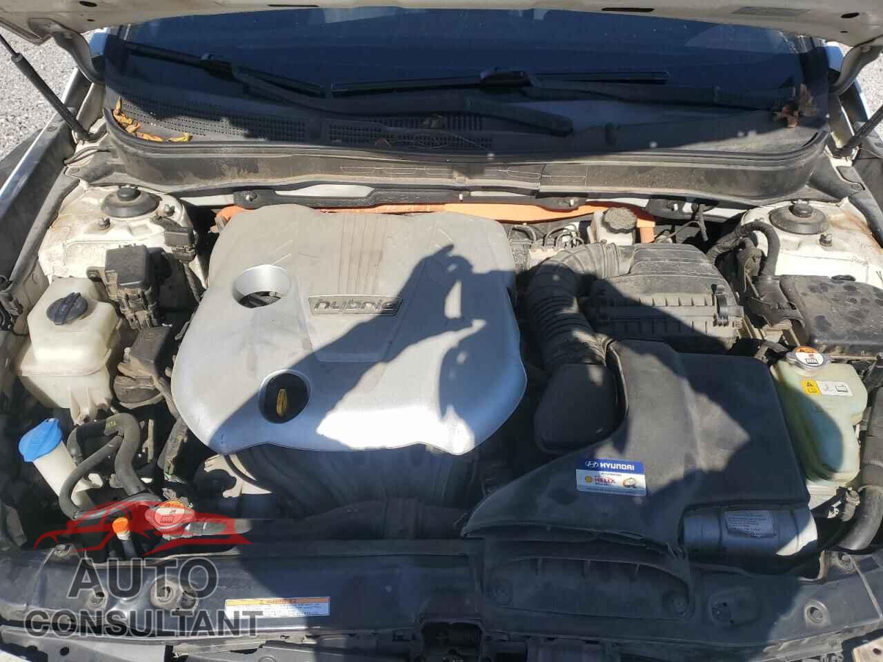 HYUNDAI SONATA 2012 - KMHEC4A40CA033595
