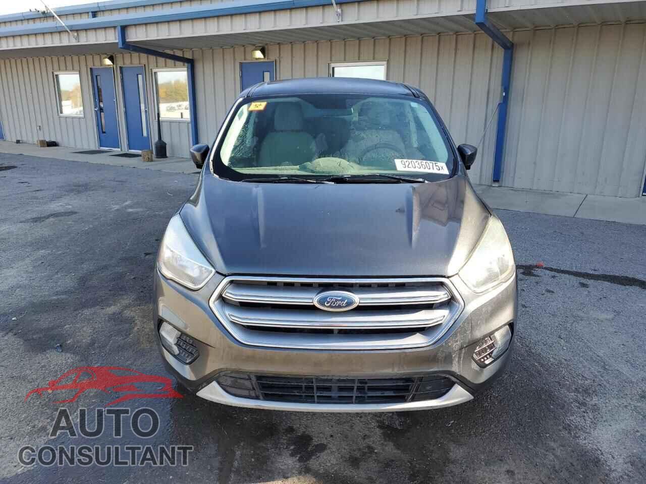 FORD ESCAPE 2017 - 1FMCU9G95HUC99057