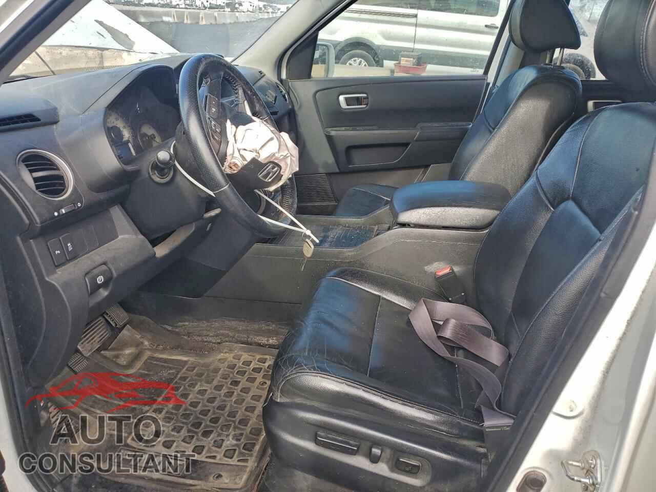 HONDA PILOT 2012 - 5FNYF4H90CB057672