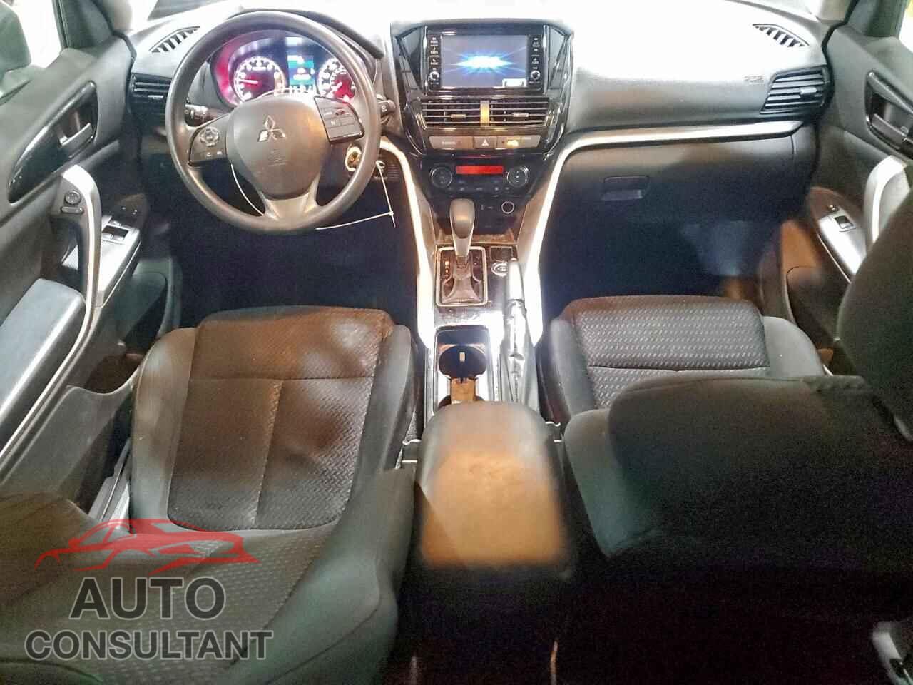MITSUBISHI ECLIPSE 2024 - JA4ATUAA2RZ033756