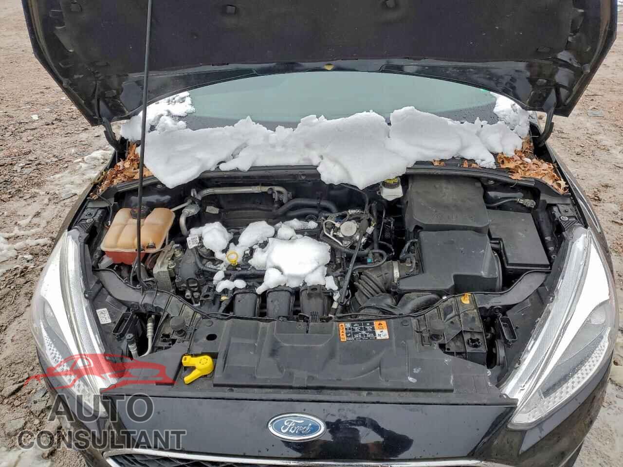 FORD FOCUS 2018 - 1FADP3E22JL209092