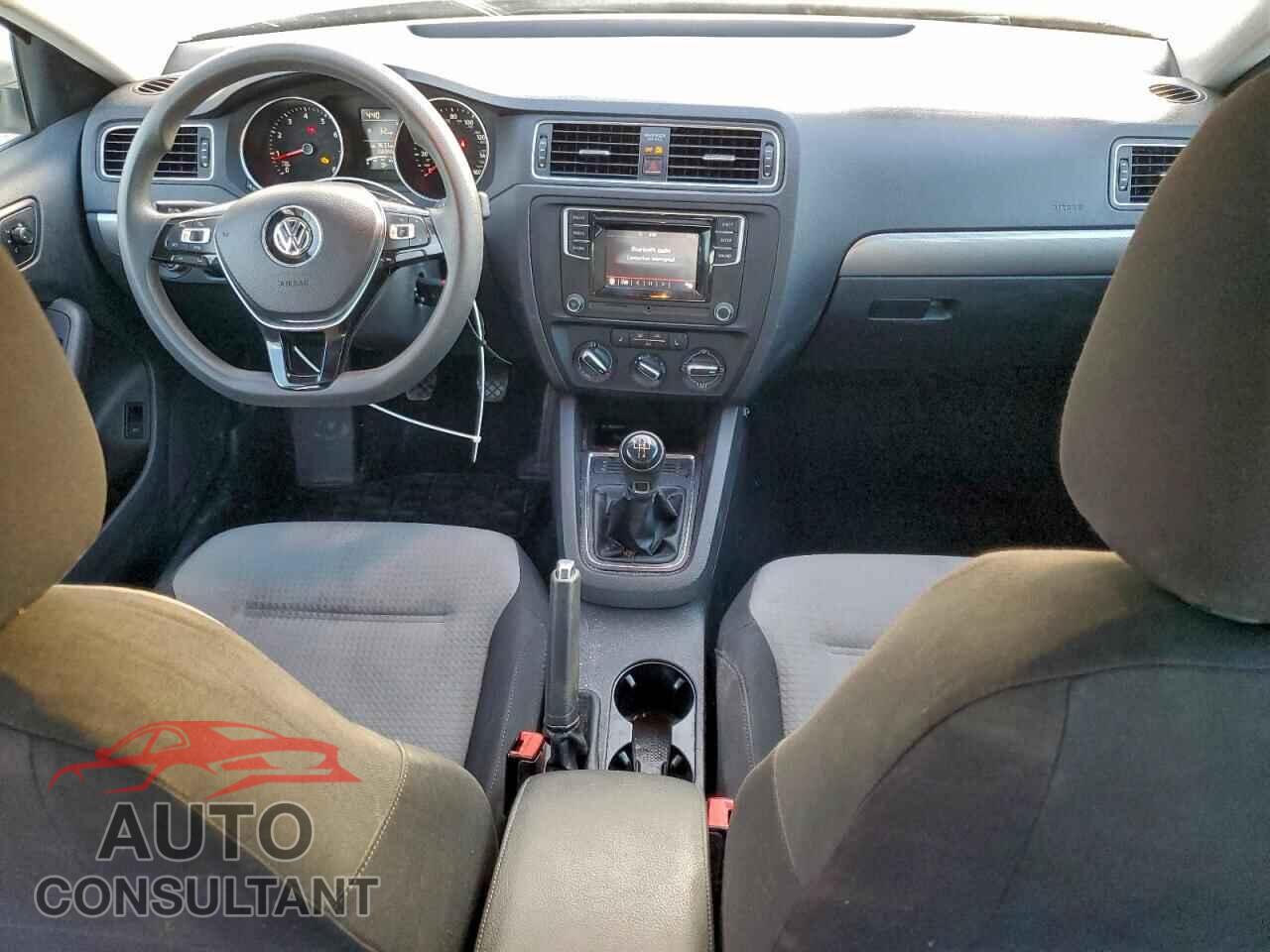VOLKSWAGEN JETTA 2017 - 3VW167AJ2HM308702