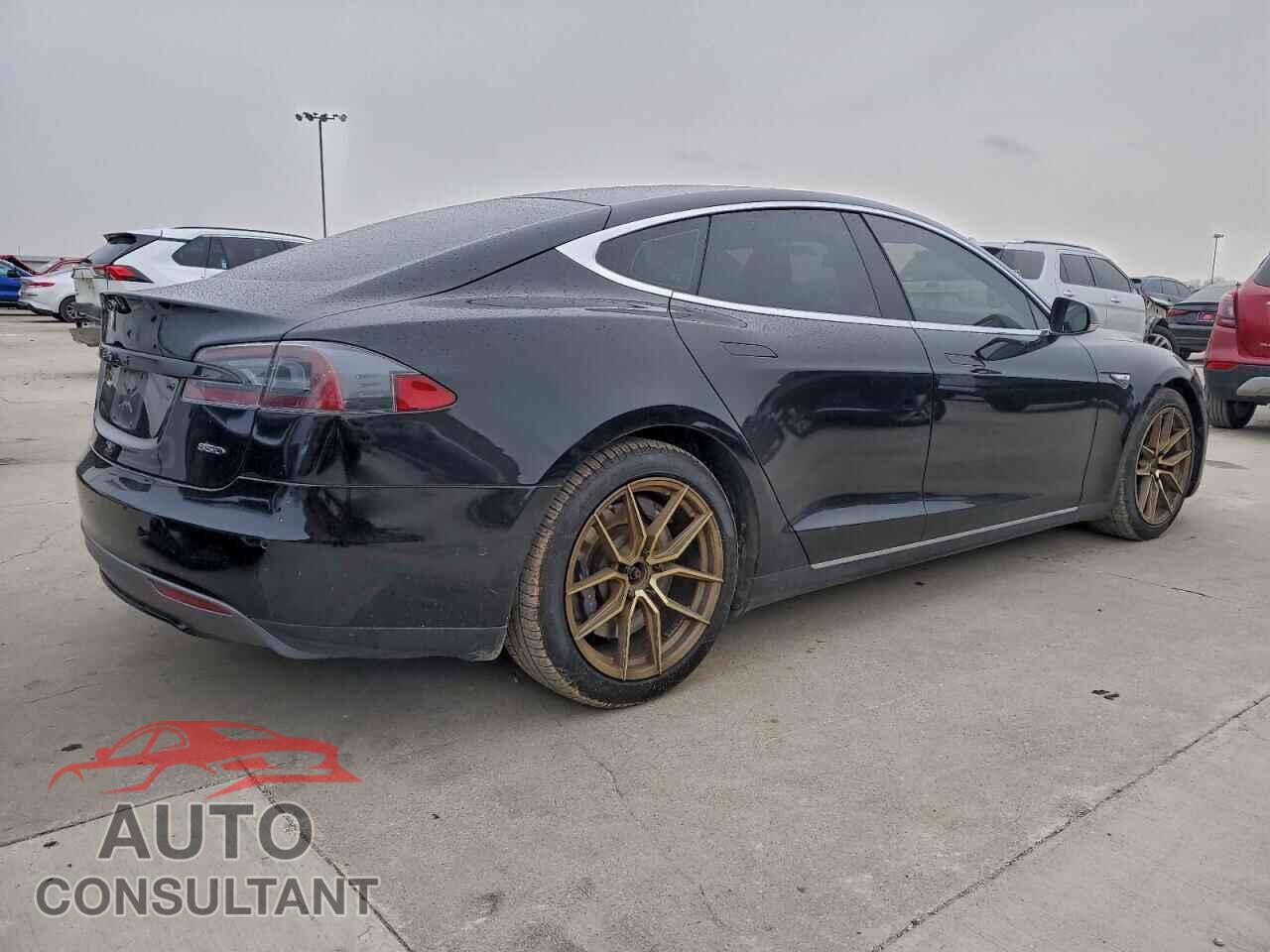 TESLA MODEL S 2015 - 5YJSA1E27FF109426