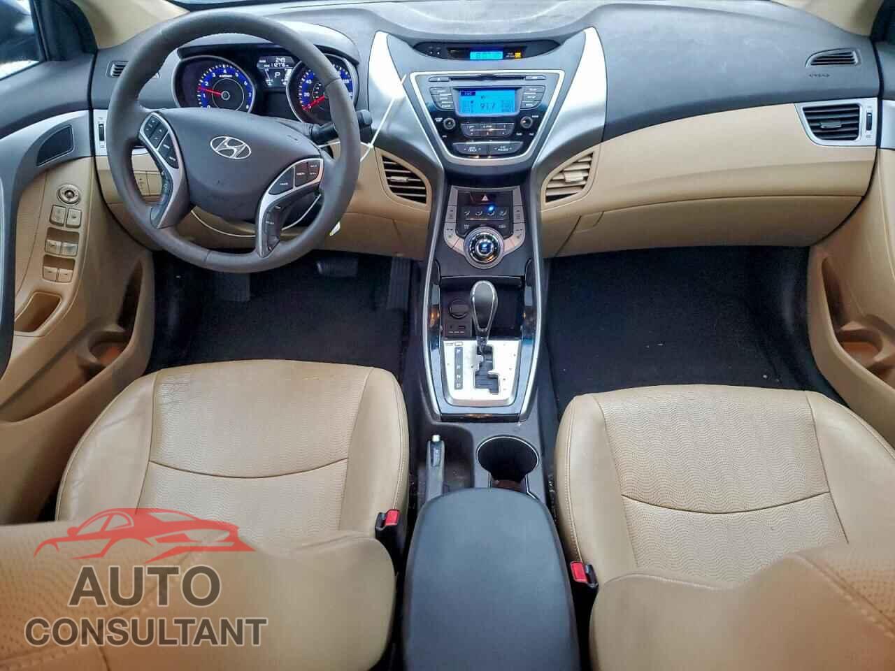 HYUNDAI ELANTRA 2013 - KMHDH4AE3DU688002