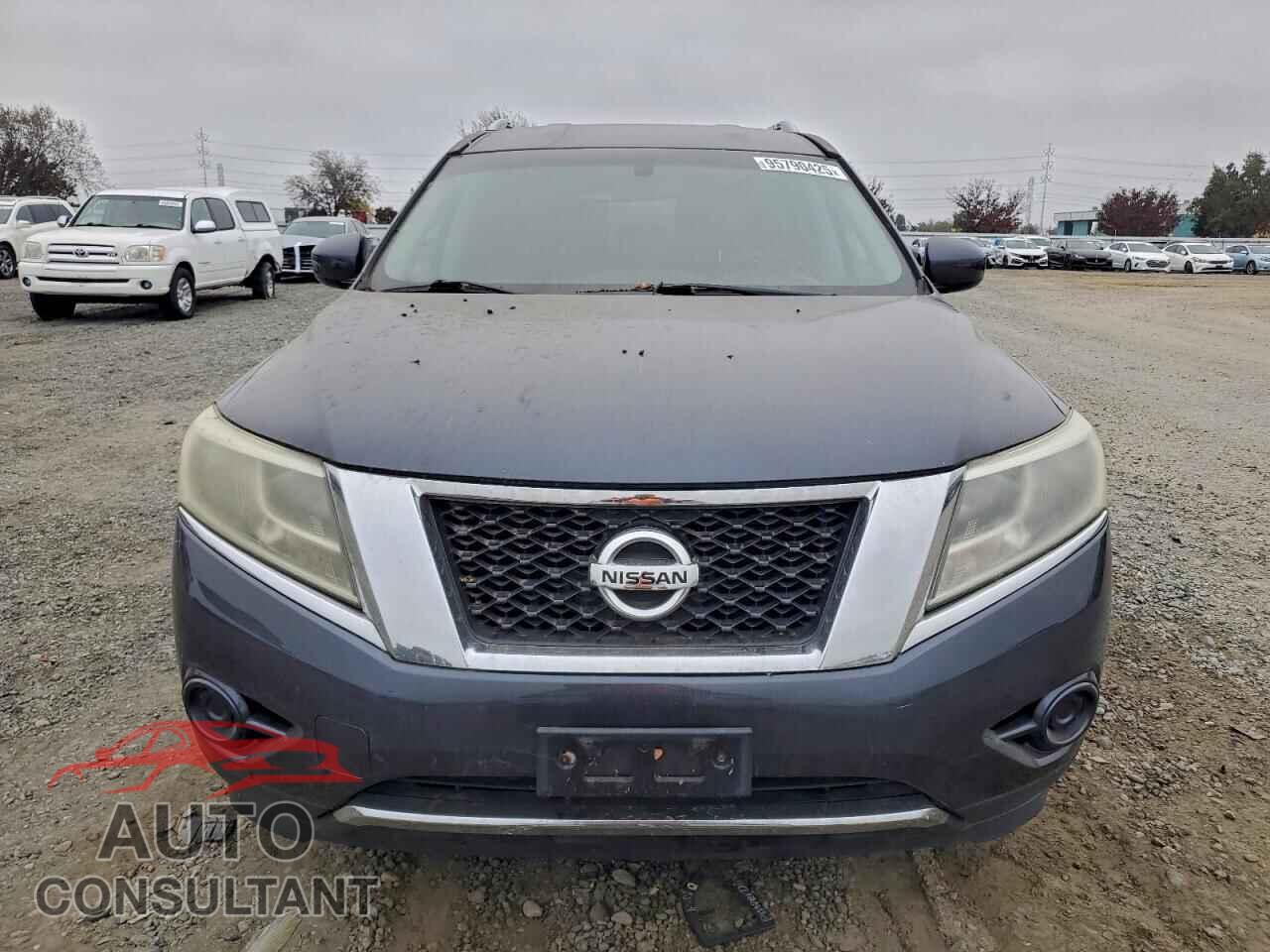 NISSAN PATHFINDER 2013 - 5N1AR2MN5DC665410