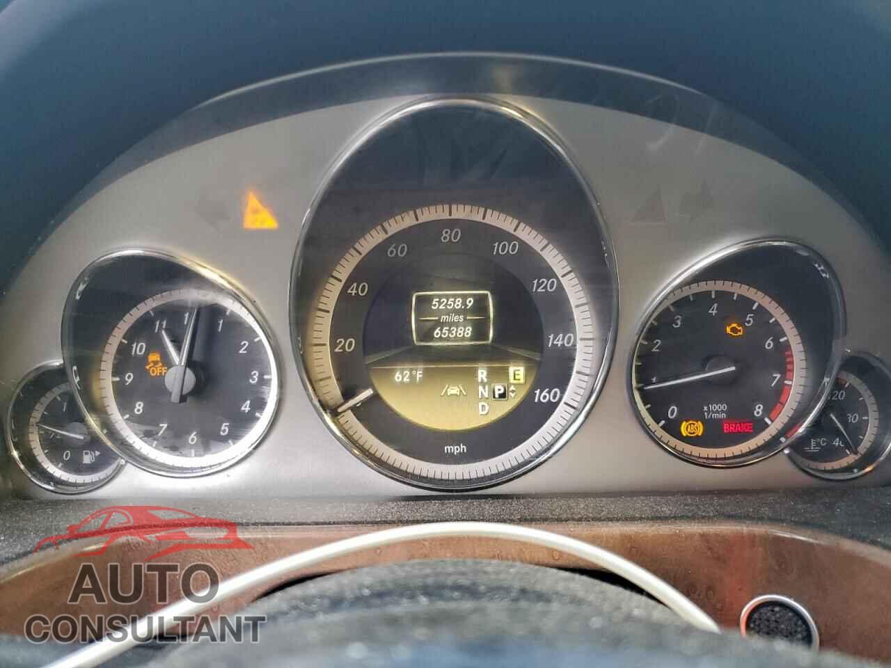 MERCEDES-BENZ E 2012 - WDDHF5KB4CA543692