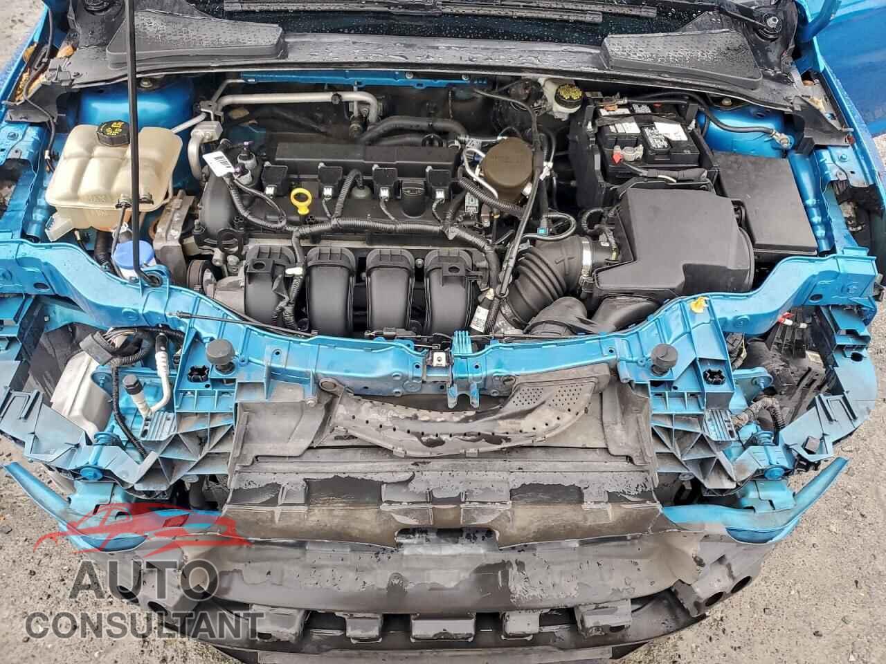 FORD FOCUS 2015 - 1FADP3F20FL331049