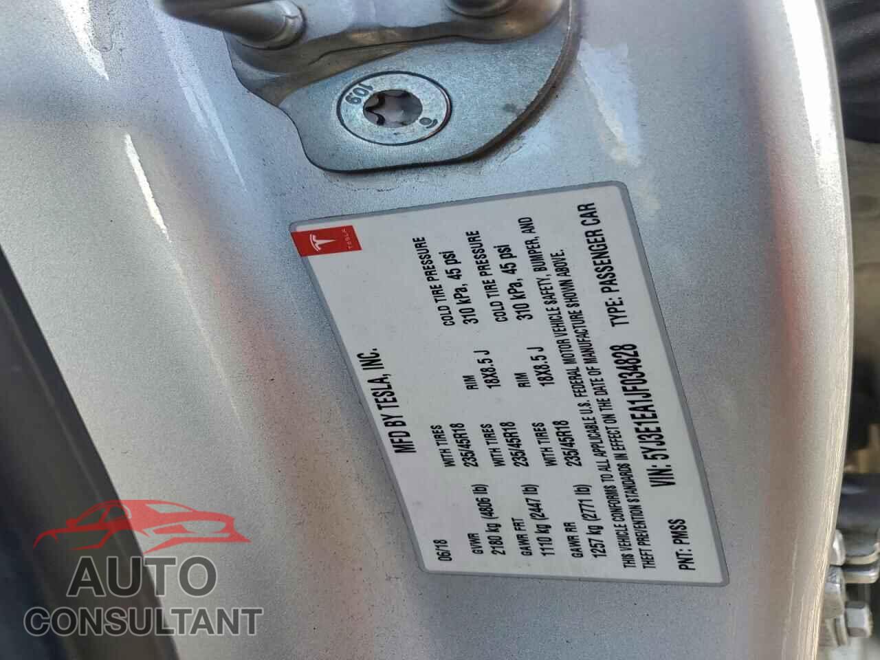 TESLA MODEL 3 2018 - 5YJ3E1EA1JF034828