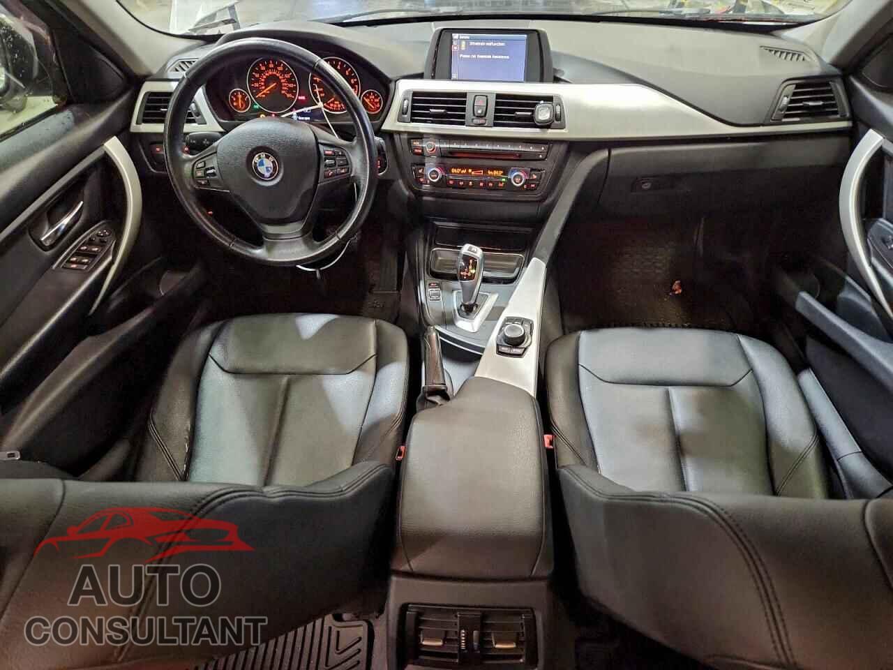 BMW 3 SERIES 2013 - WBA3B5C59DF595734
