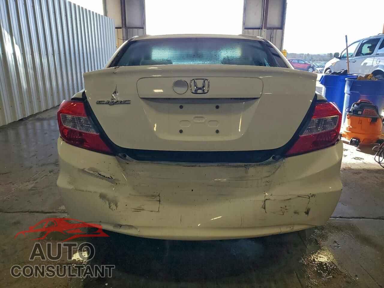 HONDA CIVIC 2012 - 2HGFB2F58CH611480