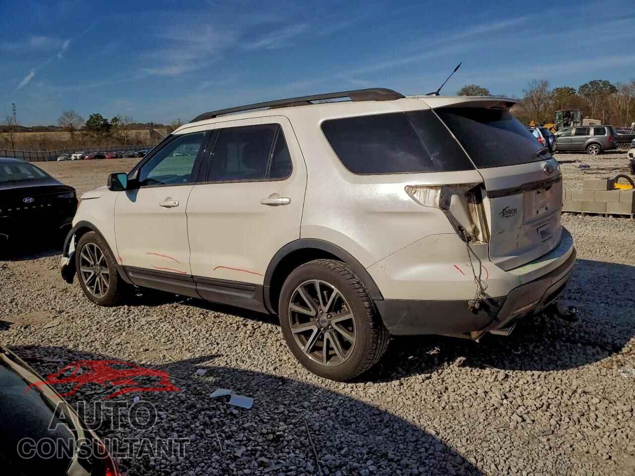 FORD EXPLORER 2015 - 1FM5K7D80FGB01642