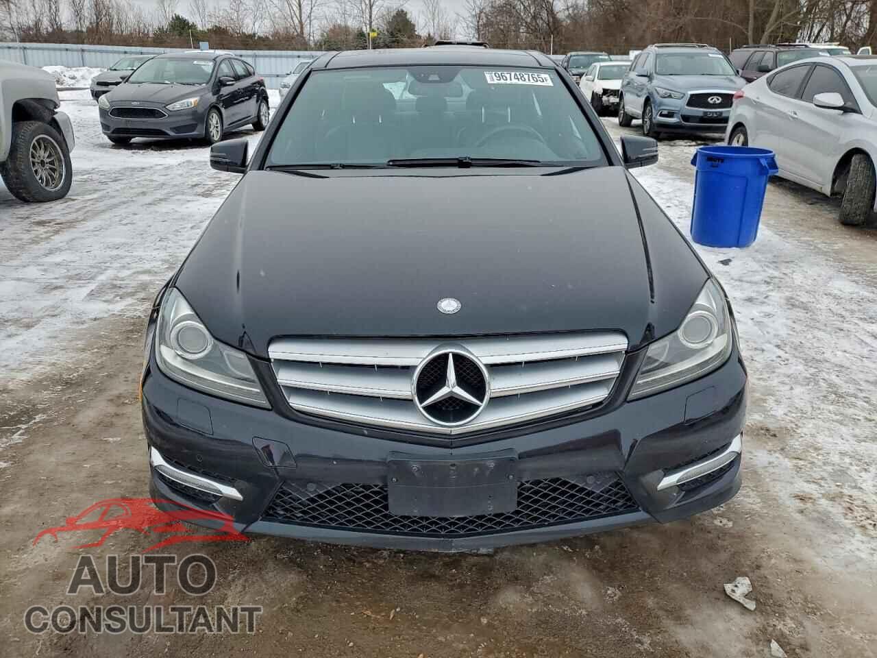 MERCEDES-BENZ C-CLASS 2012 - WDDGF8BB6CA604232
