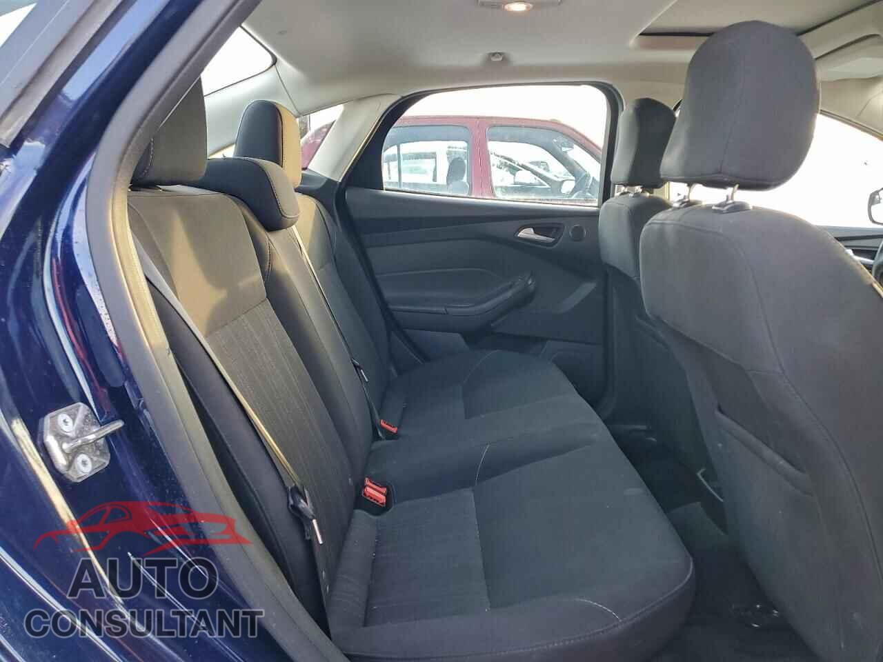 FORD FOCUS 2017 - 1FADP3H21HL209266