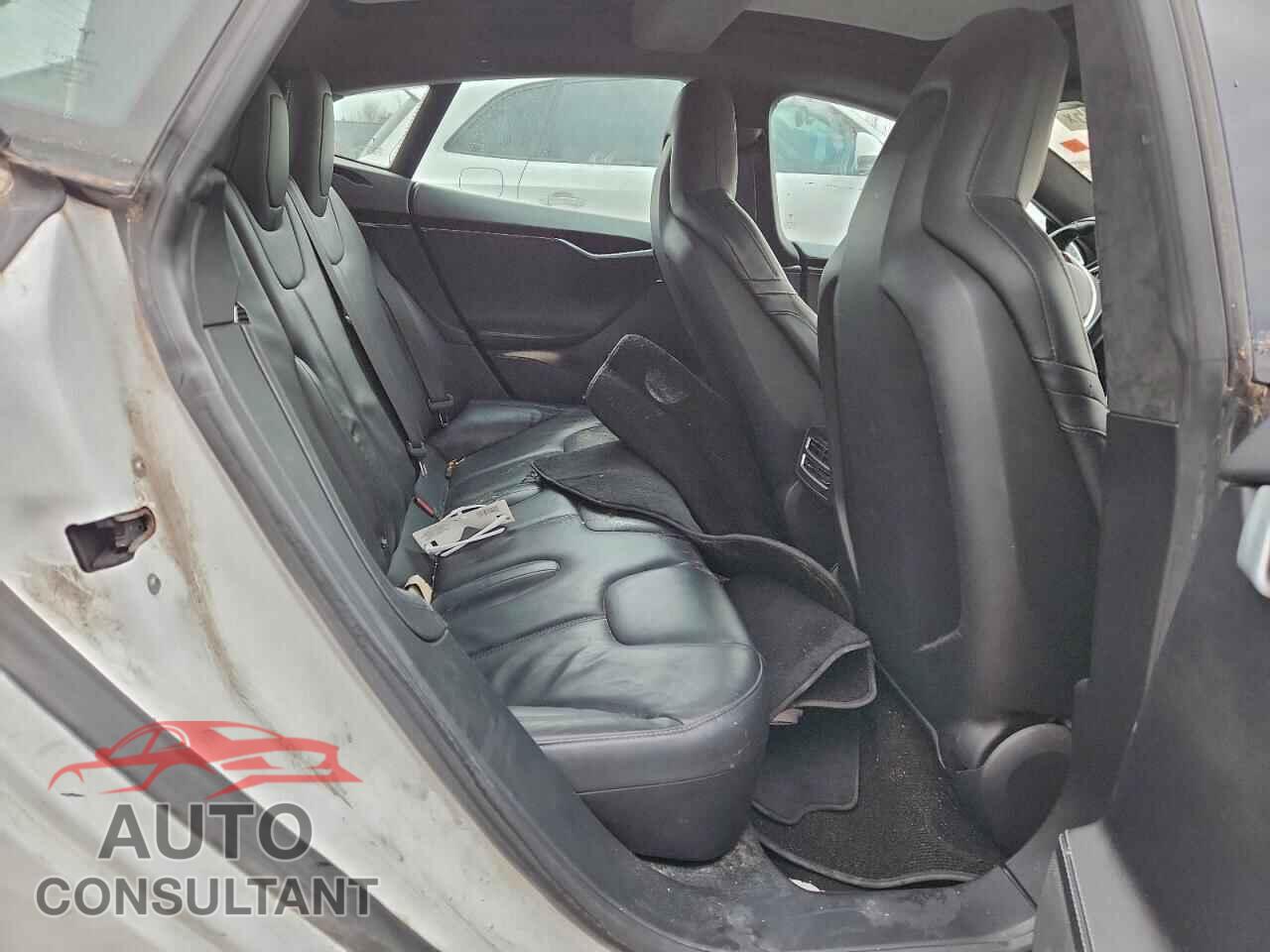 TESLA MODEL S 2016 - 5YJSA1E21GF151012