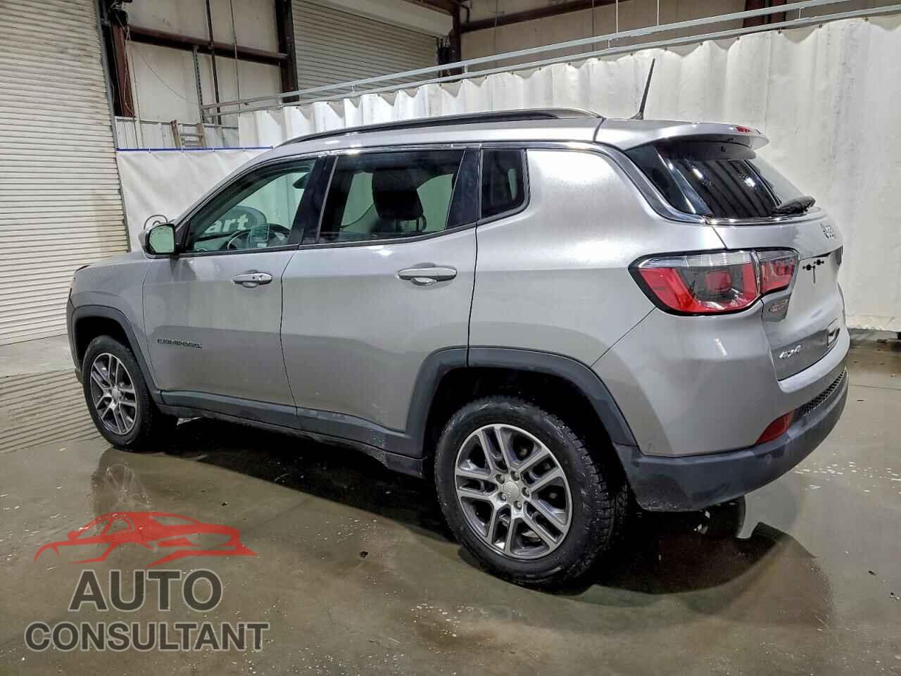 JEEP COMPASS 2018 - 3C4NJDBB2JT142864