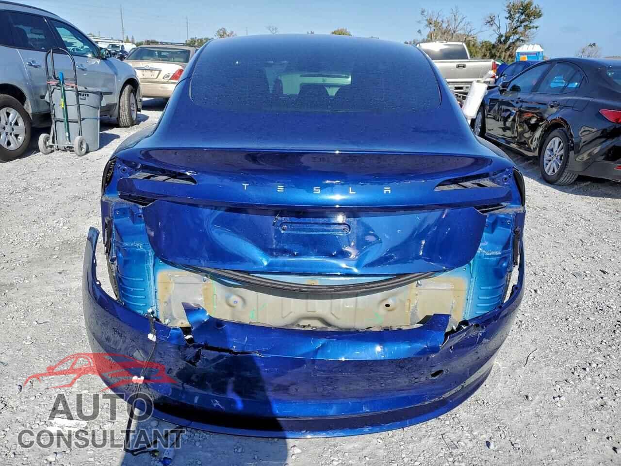 TESLA MODEL 3 2024 - 5YJ3E1EA0RF751023