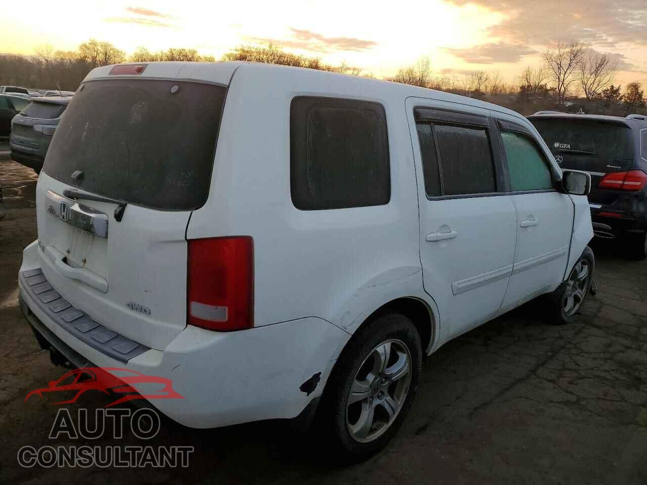 HONDA PILOT 2012 - 5FNYF4H52CB059100