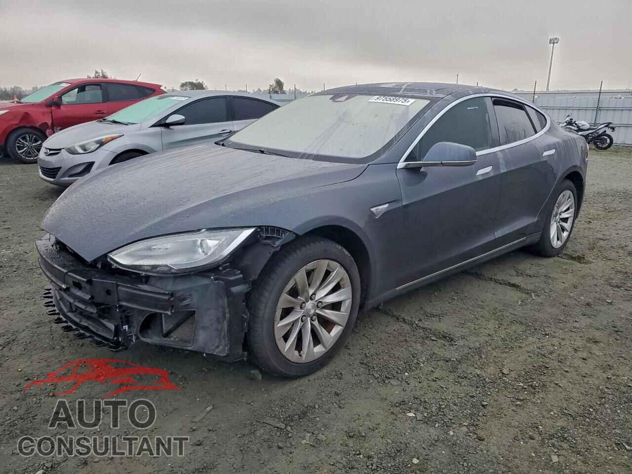 TESLA MODEL S 2016 - 5YJSA1E28GF133820