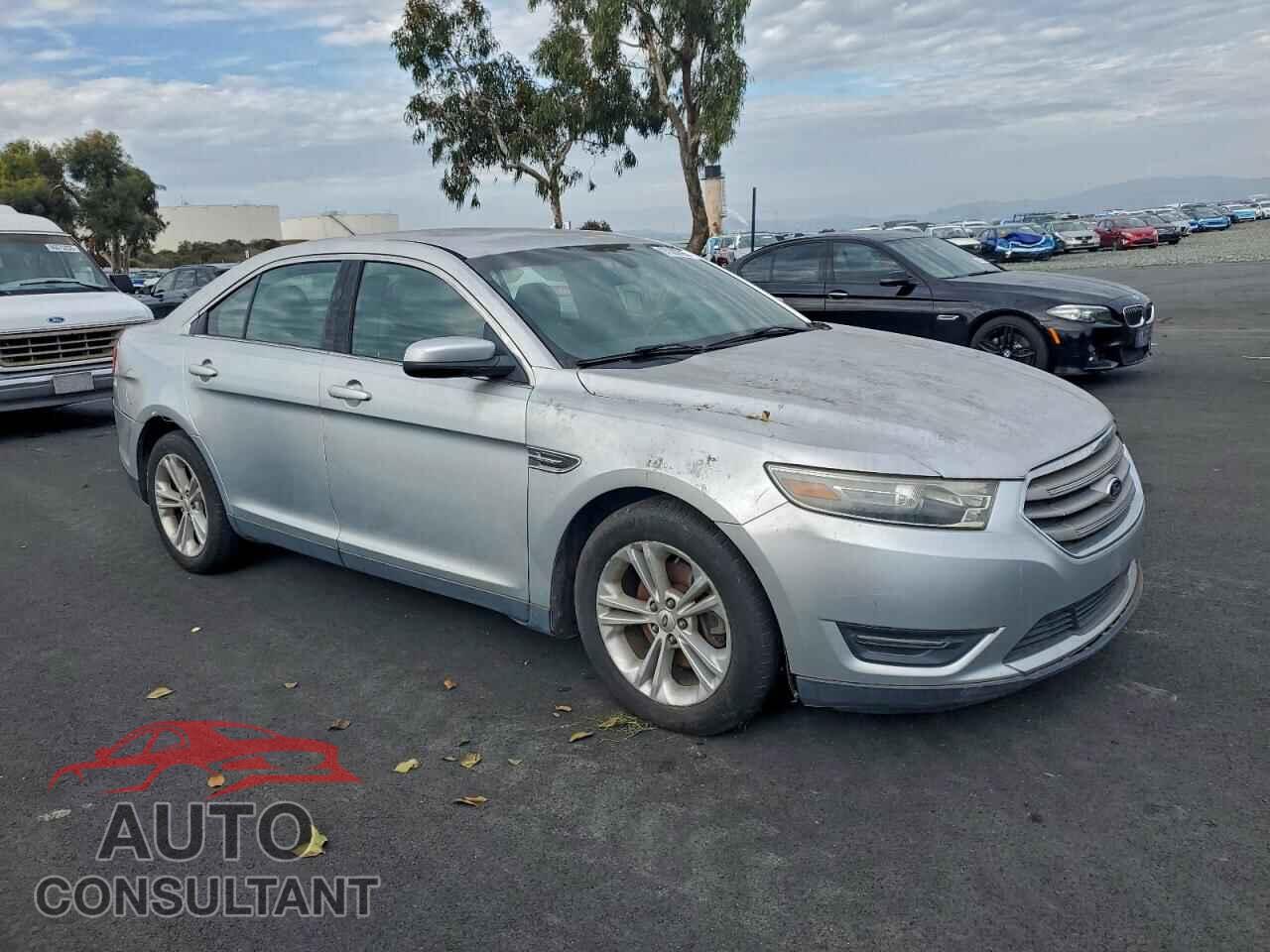 FORD TAURUS 2013 - 1FAHP2E84DG177274
