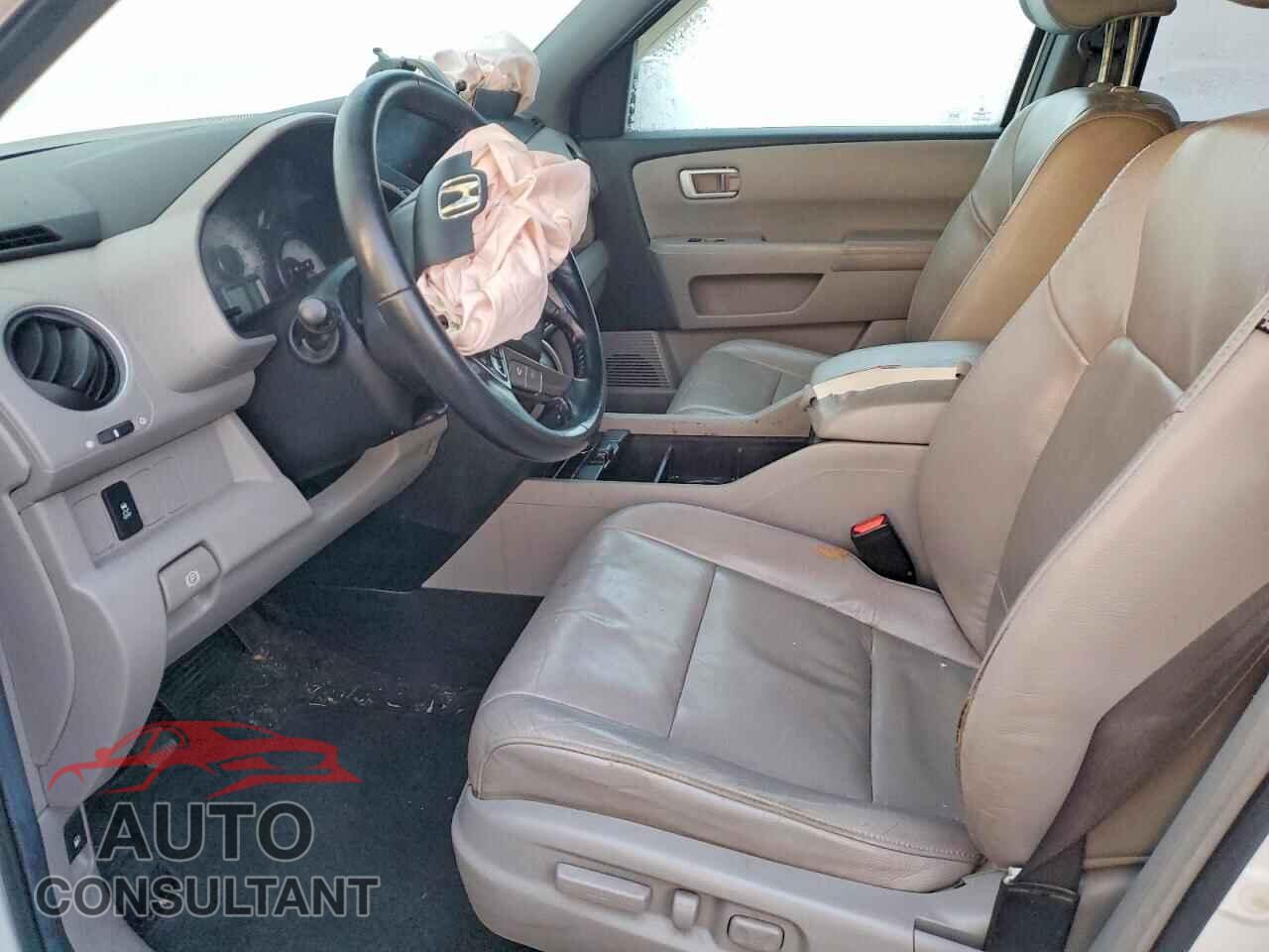 HONDA PILOT 2012 - 5FNYF4H52CB059100