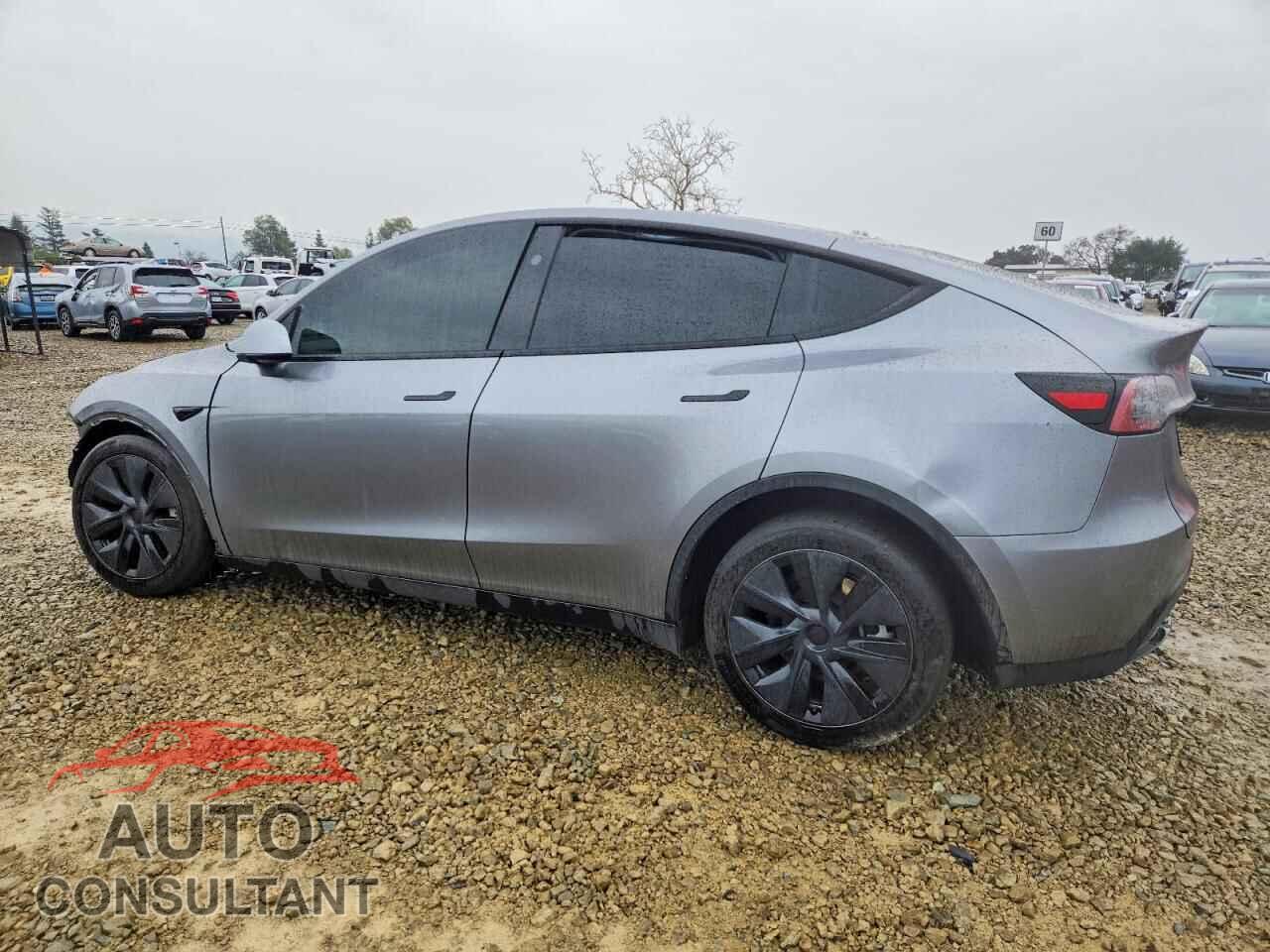TESLA MODEL Y 2025 - 7SAYGDED4SF221268