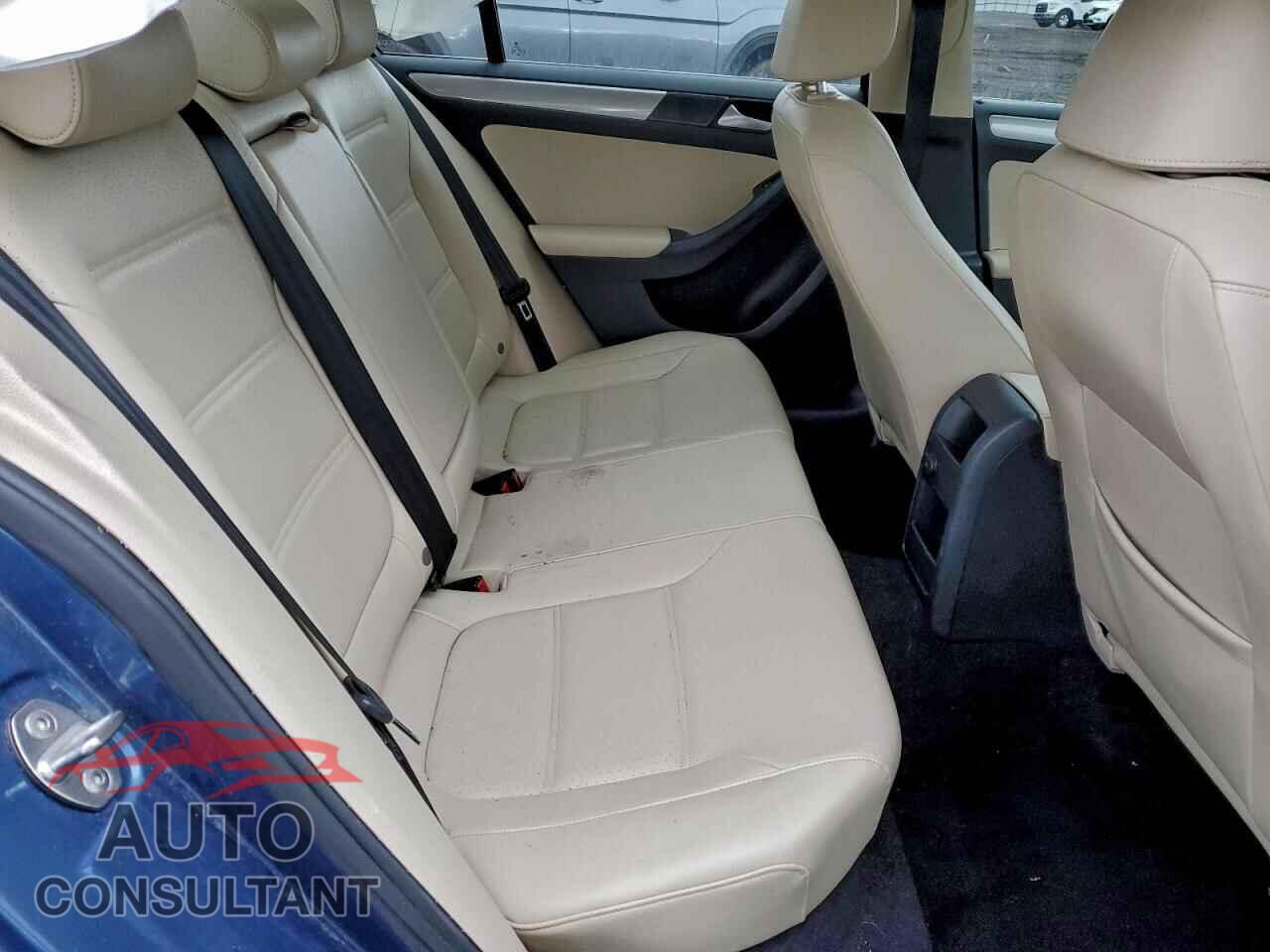 VOLKSWAGEN JETTA 2017 - 3VWDB7AJ1HM386820