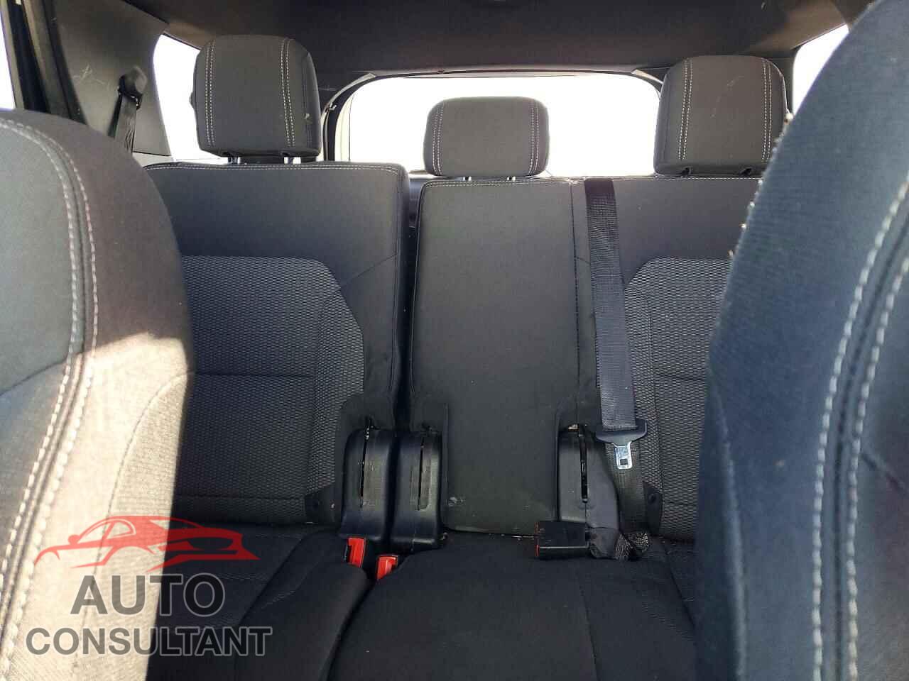 FORD EXPLORER 2018 - 1FM5K7D88JGC54357
