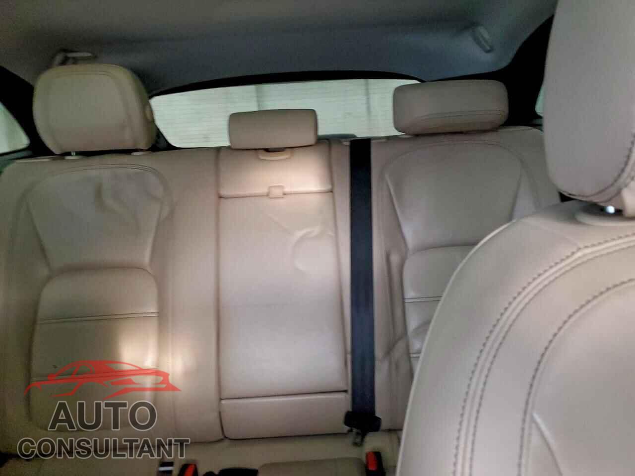 JAGUAR F-PACE 2017 - SADCK2BN0HA095195