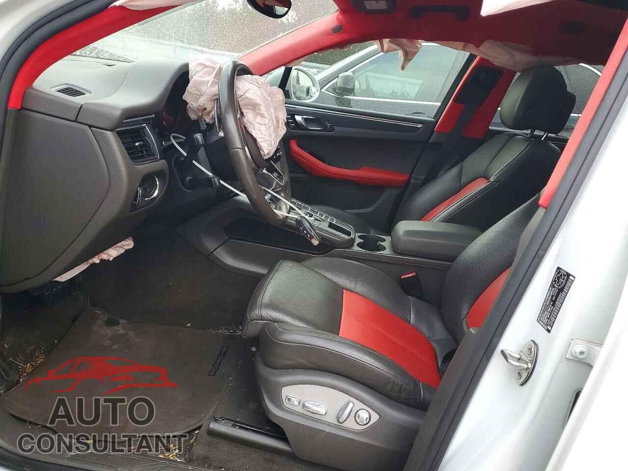 PORSCHE MACAN 2018 - WP1AA2A50JLB08964
