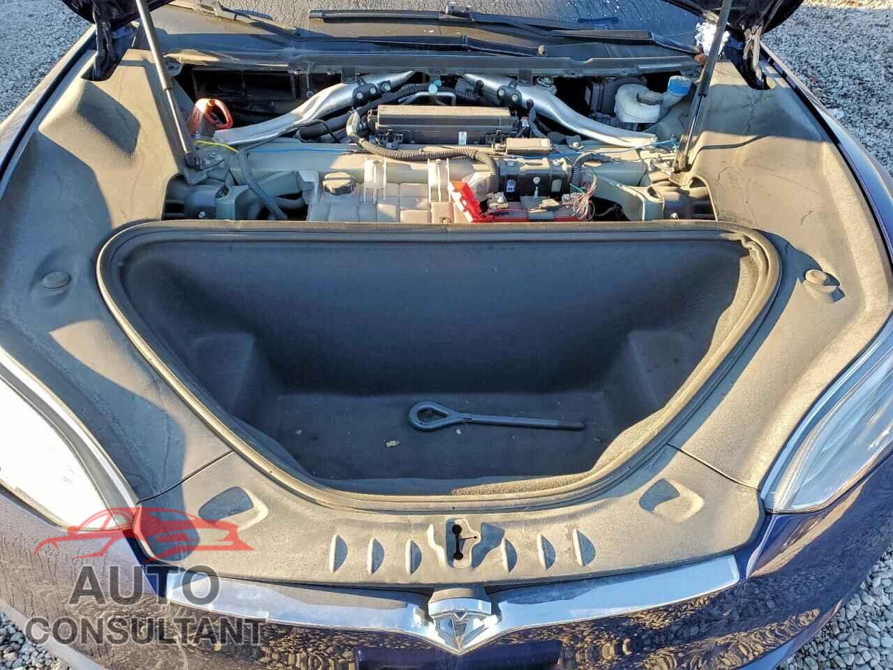 TESLA MODEL S 2018 - 5YJSA1E27JF296885
