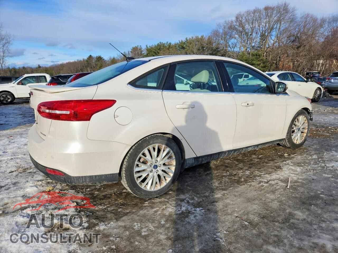 FORD FOCUS 2017 - 1FADP3J29HL268009
