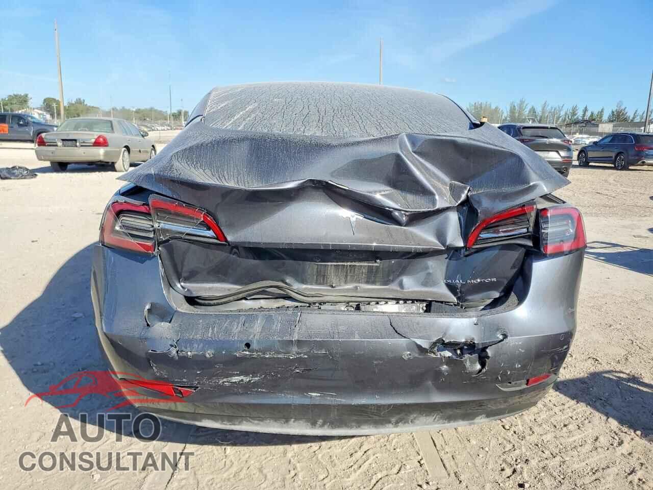 TESLA MODEL 3 2019 - 5YJ3E1EB7KF390923