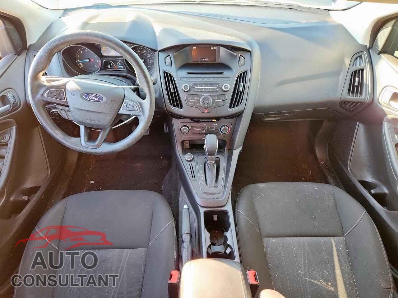 FORD FOCUS 2017 - 1FADP3F27HL229864
