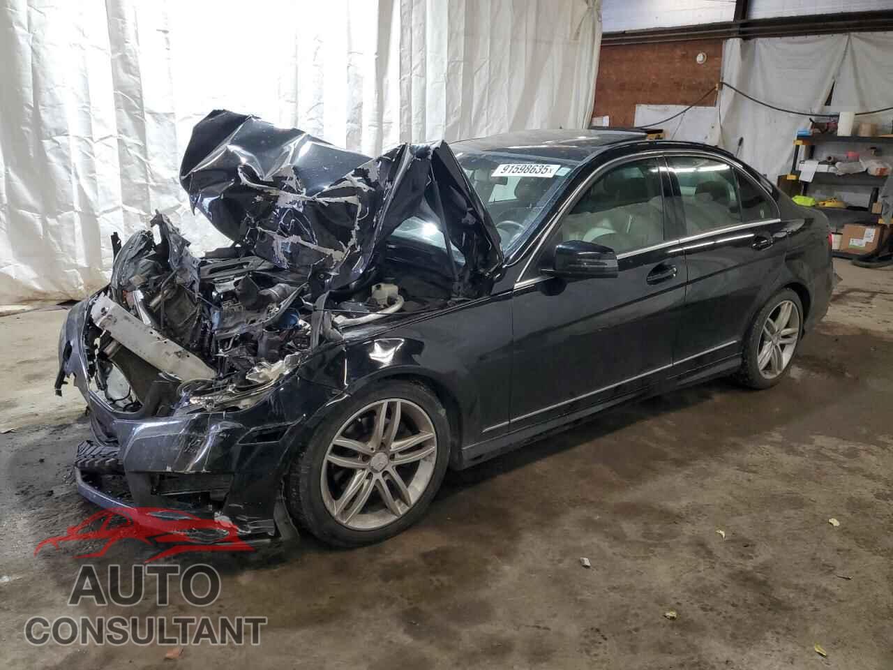MERCEDES-BENZ C-CLASS 2012 - WDDGF8BB5CA624939