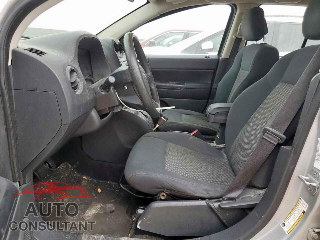 JEEP COMPASS 2010 - 1J4NT4FB3AD640902