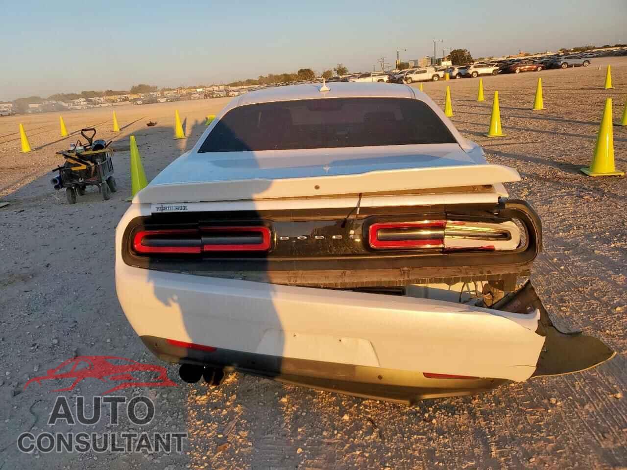 DODGE CHALLENGER 2015 - 2C3CDZBT8FH911912