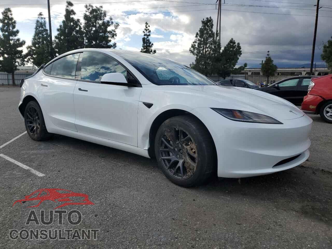 TESLA MODEL 3 2024 - 5YJ3E1EB7RF845232