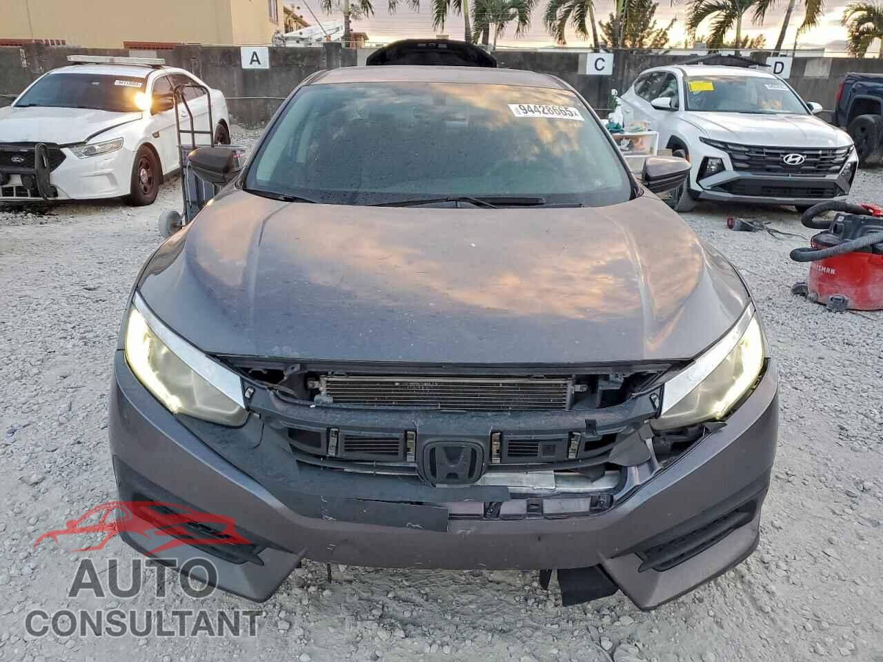 HONDA CIVIC 2017 - 19XFC2F59HE017124