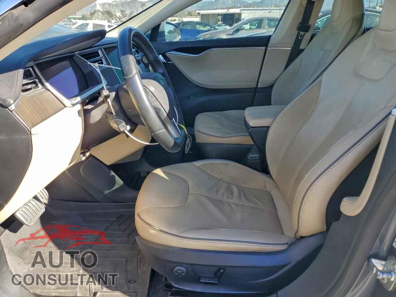 TESLA MODEL S 2013 - 5YJSA1DP6DFP25824
