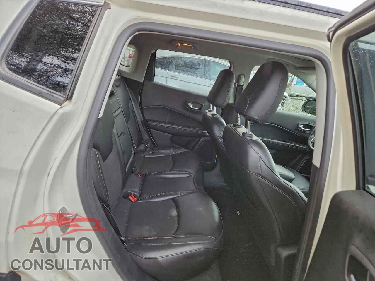 JEEP COMPASS 2019 - 3C4NJDBB5KT683733