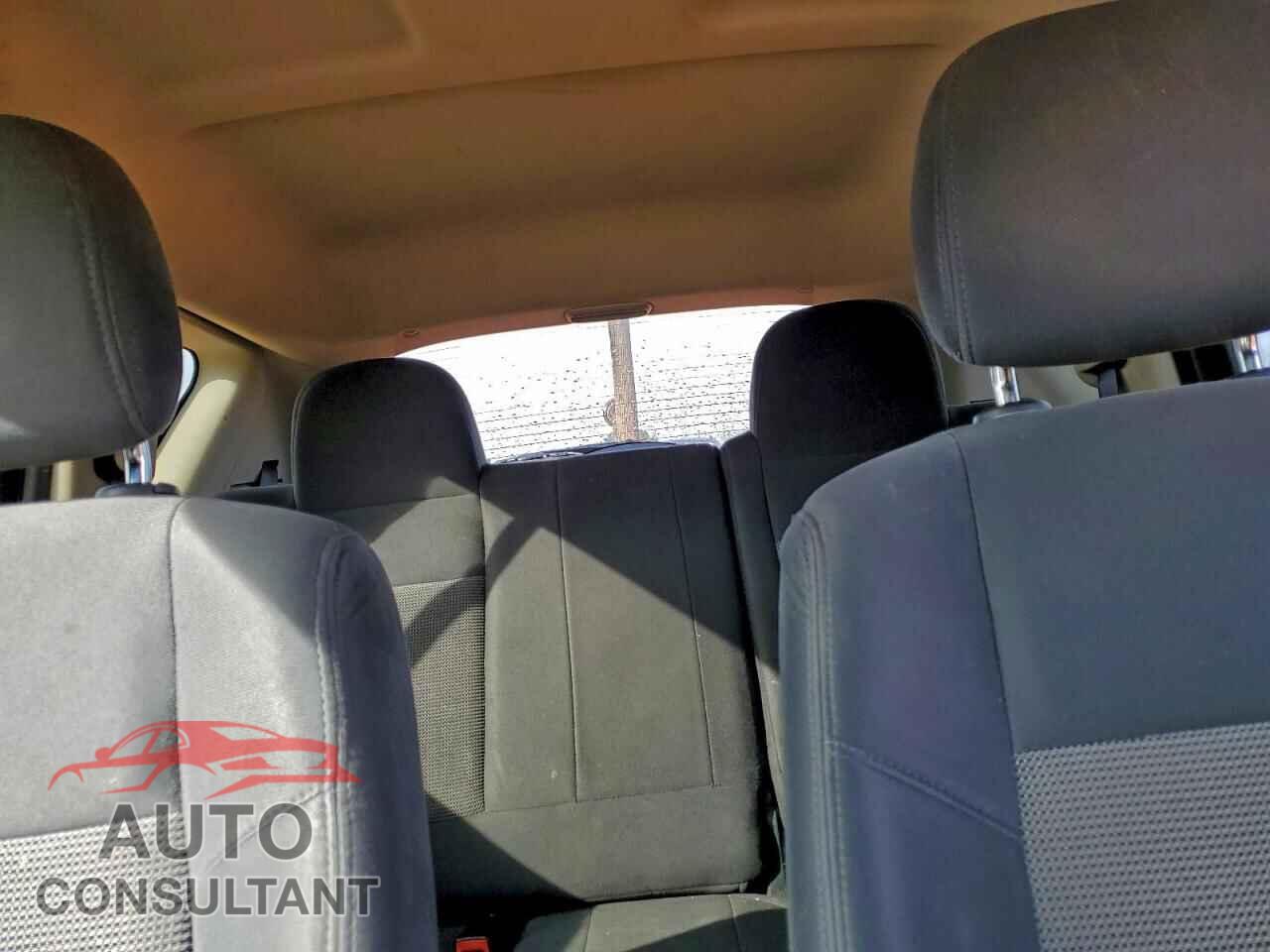 JEEP COMPASS 2014 - 1C4NJCBA2ED772476
