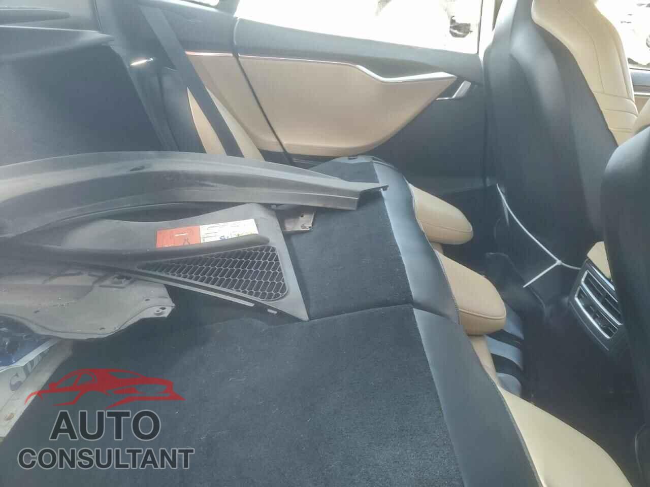 TESLA MODEL S 2015 - 5YJSA1S18FF100326